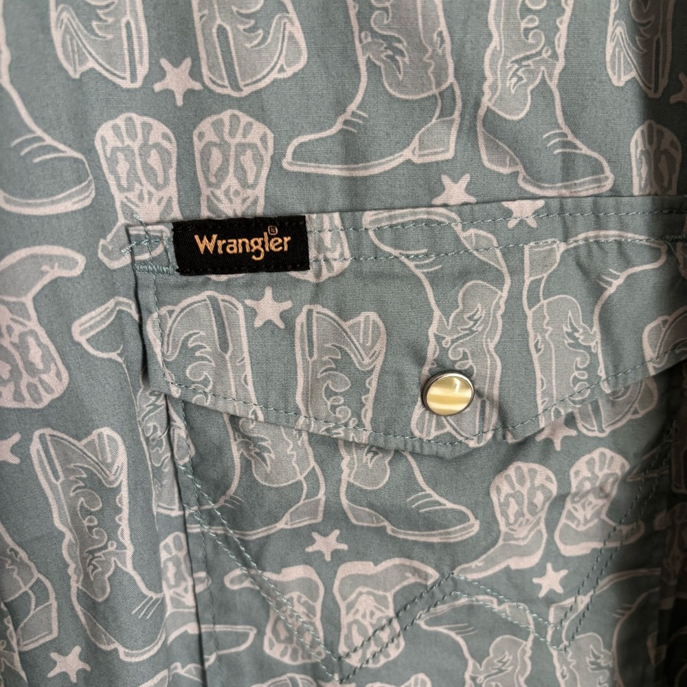 Wrangler Short Sleeve Shirt Men’s Size XXL Gray White Pearl Snap Button Boots - Picture 6 of 8